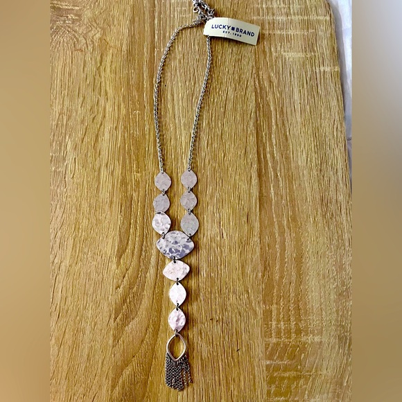 LUCKY Brand Gorgeous Silver Necklace - Picture 1 of 3
